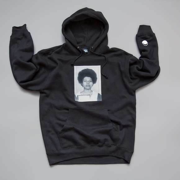 Midnight Dreamer Assata Shakur Black Graphic Pullover Hooded Sweatshirt Size M - Picture 10 of 16